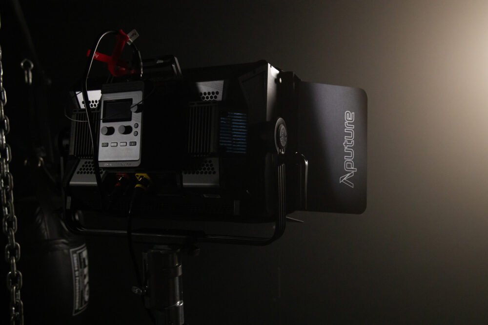 APUTURE NOVA P300C BARNDOOR INDIA TIYANA