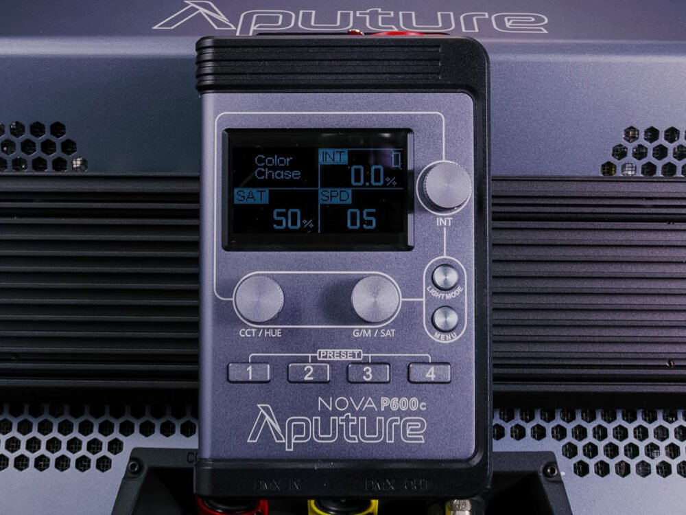 Aputure-Nova-P600c-2x1-RGBWW-LED-Panel-Light-india-tiyana