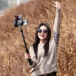 Ulanzi-MA35-MagSafe-Bluetooth-Smartphone-Camera-Shutter-and-Grip-India-Tiyana